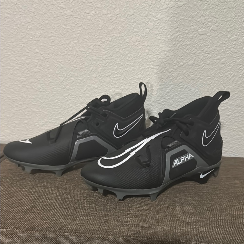 Nike. Nike Alpha Menace Pro 3 'Black Iron Grey'